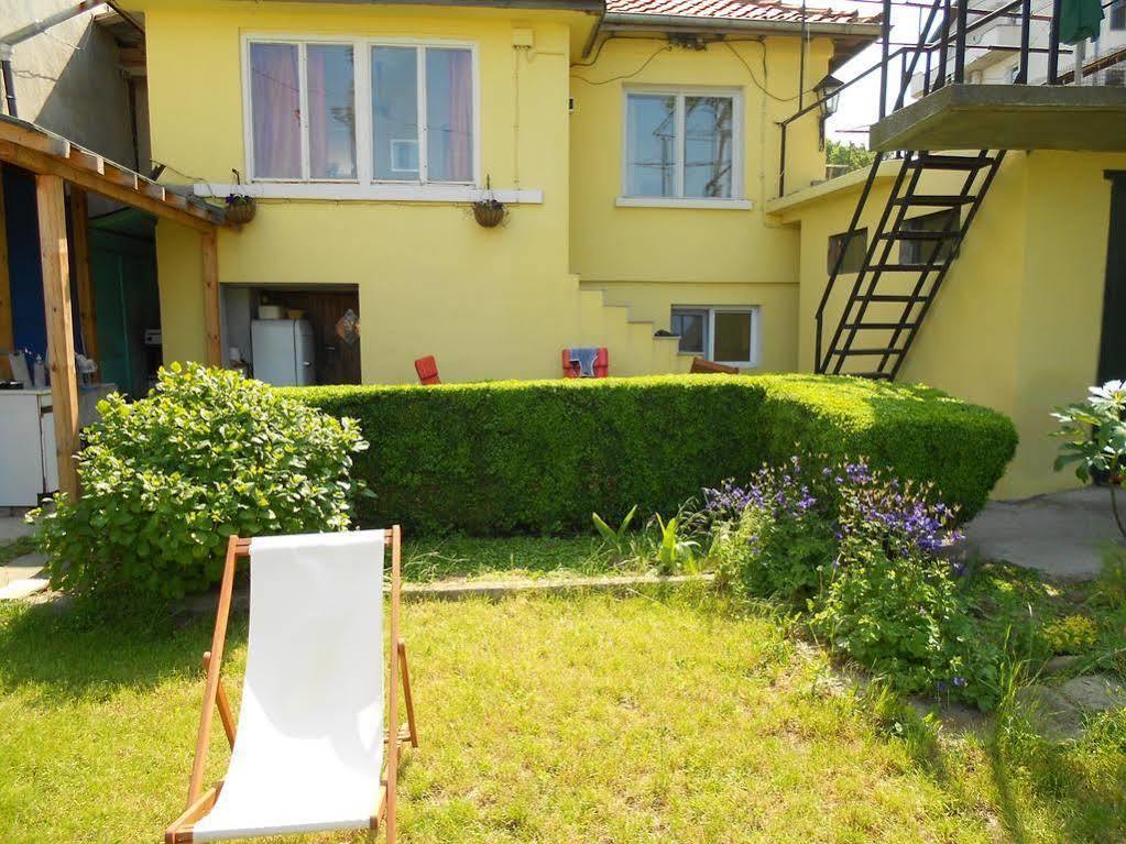 Hostel Del Mar Varna Exterior photo